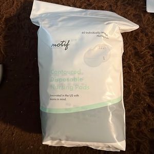 Motif 60 Individually Wrapped Nursing pads